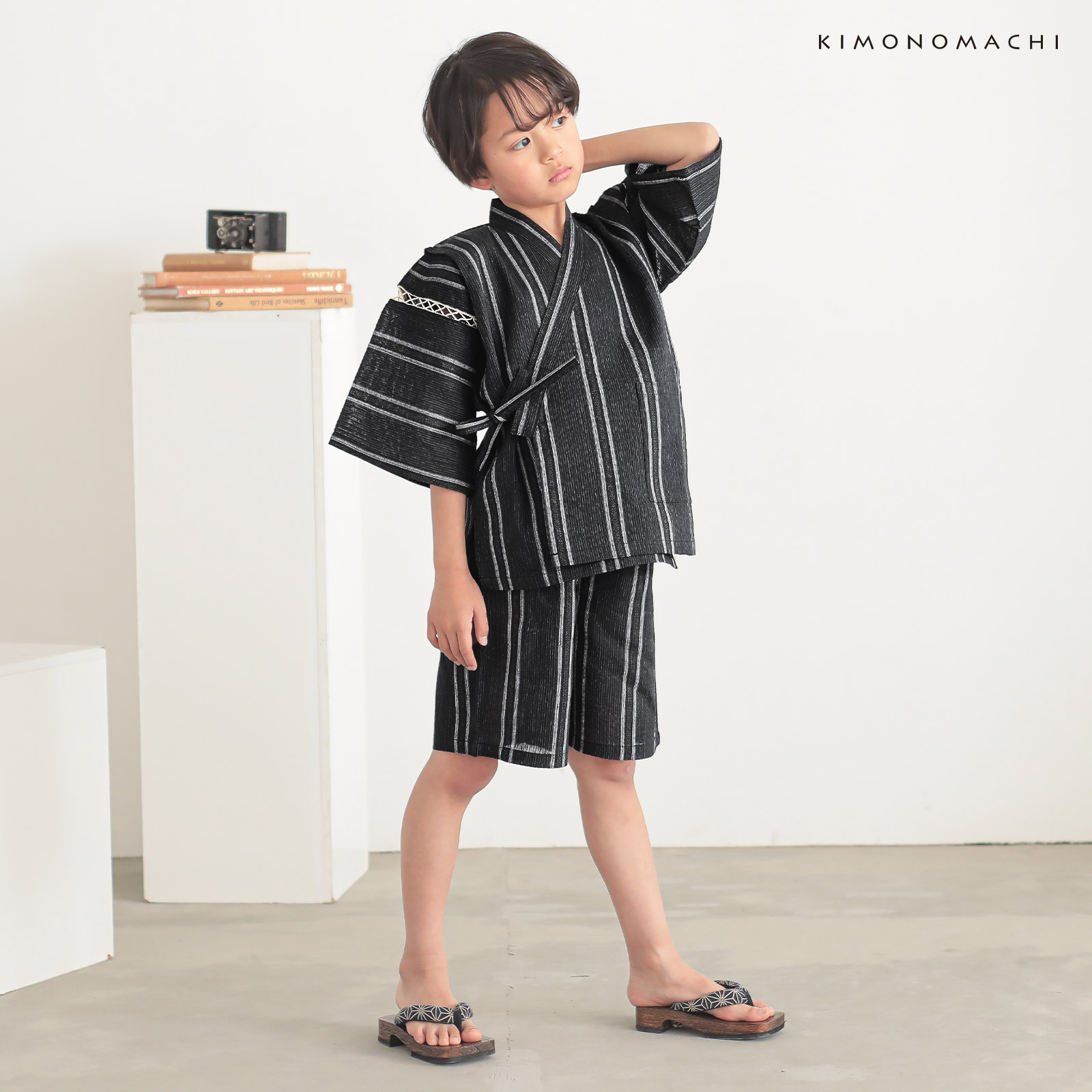 リサイクル糸使用男の子甚平：黒地灰白　金通縞