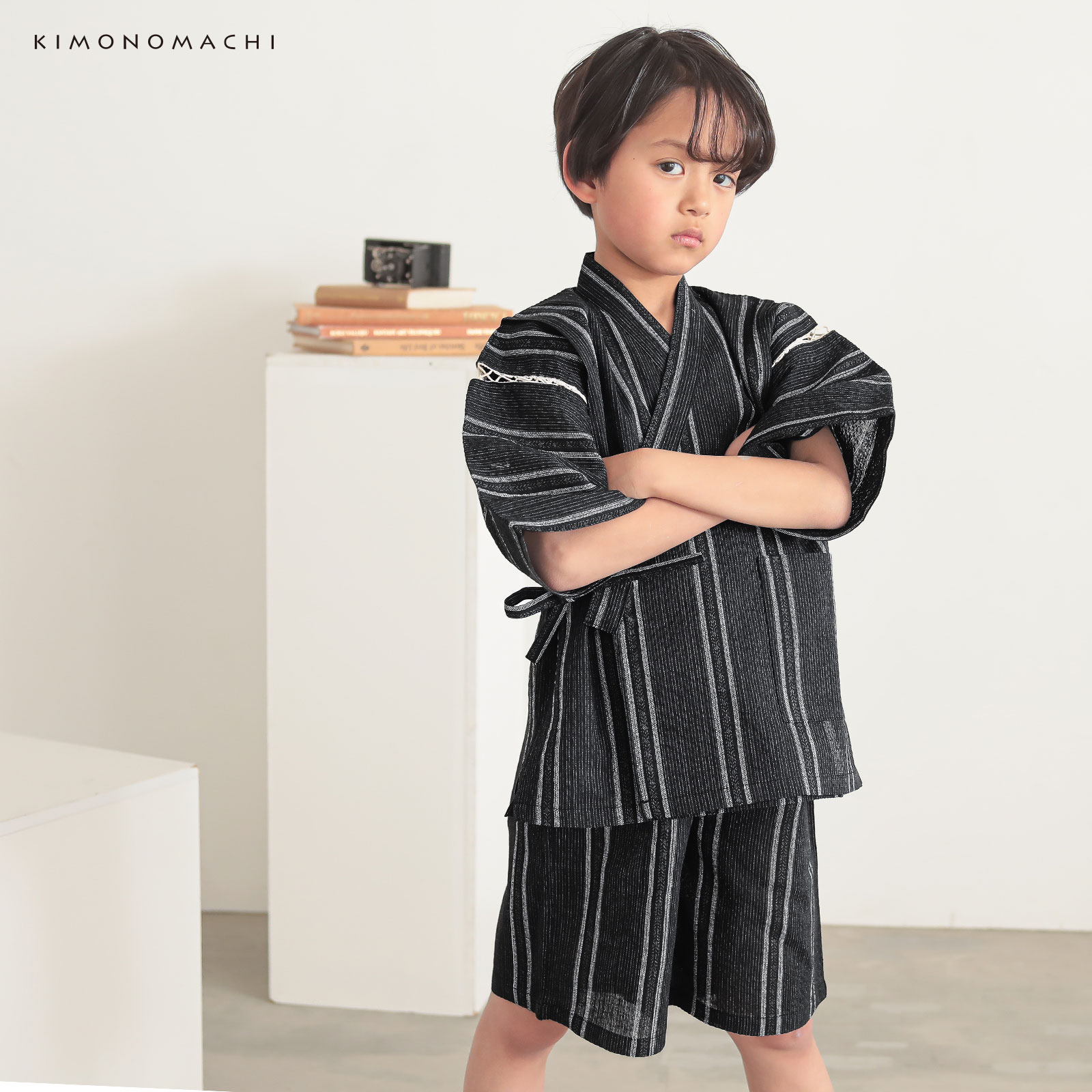 リサイクル糸使用男の子甚平：黒地灰白　金通縞