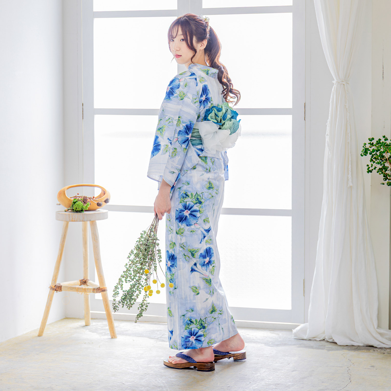 2目覚めのあさがお 薄青