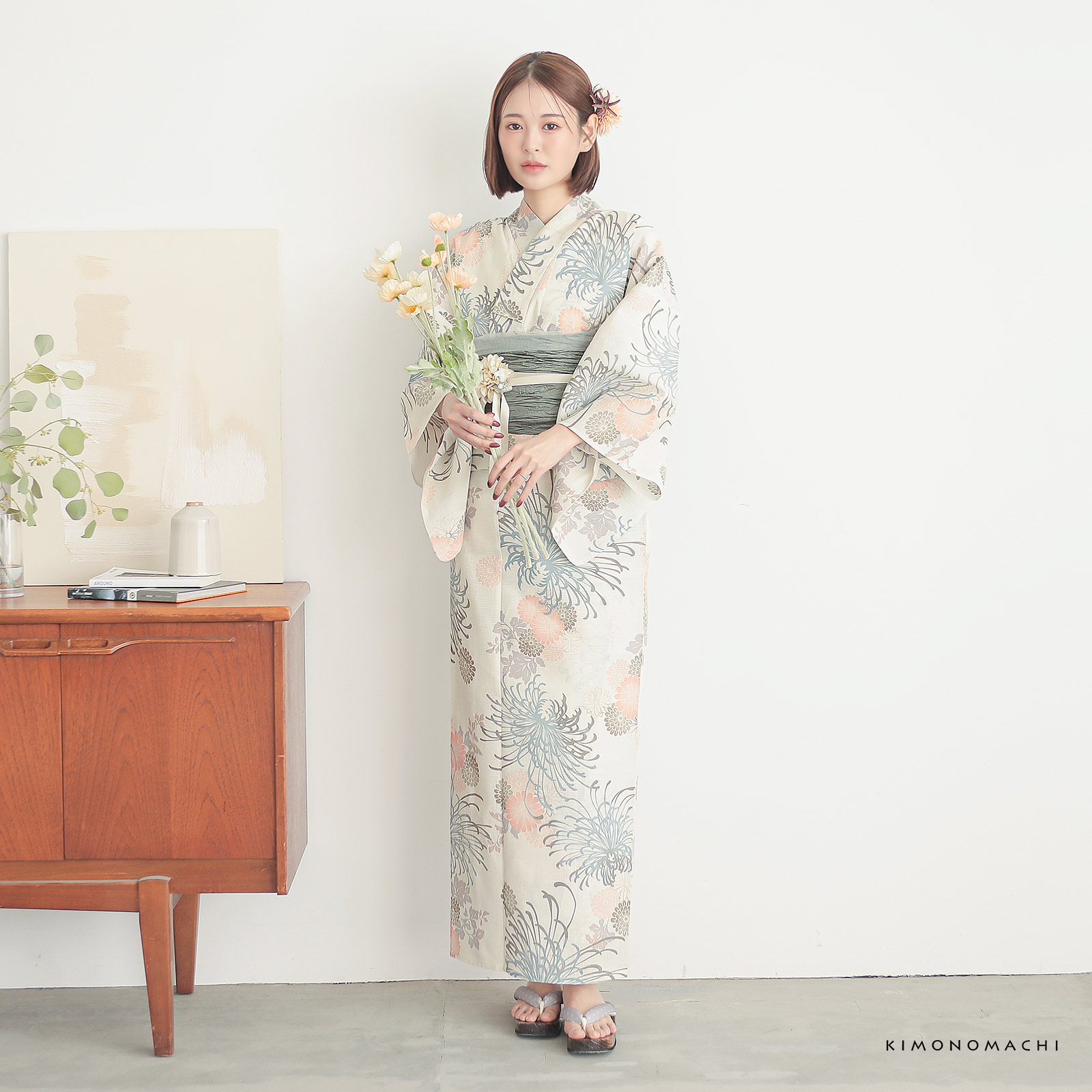 綿女性浴衣：糸菊に菊花紋　コーラル