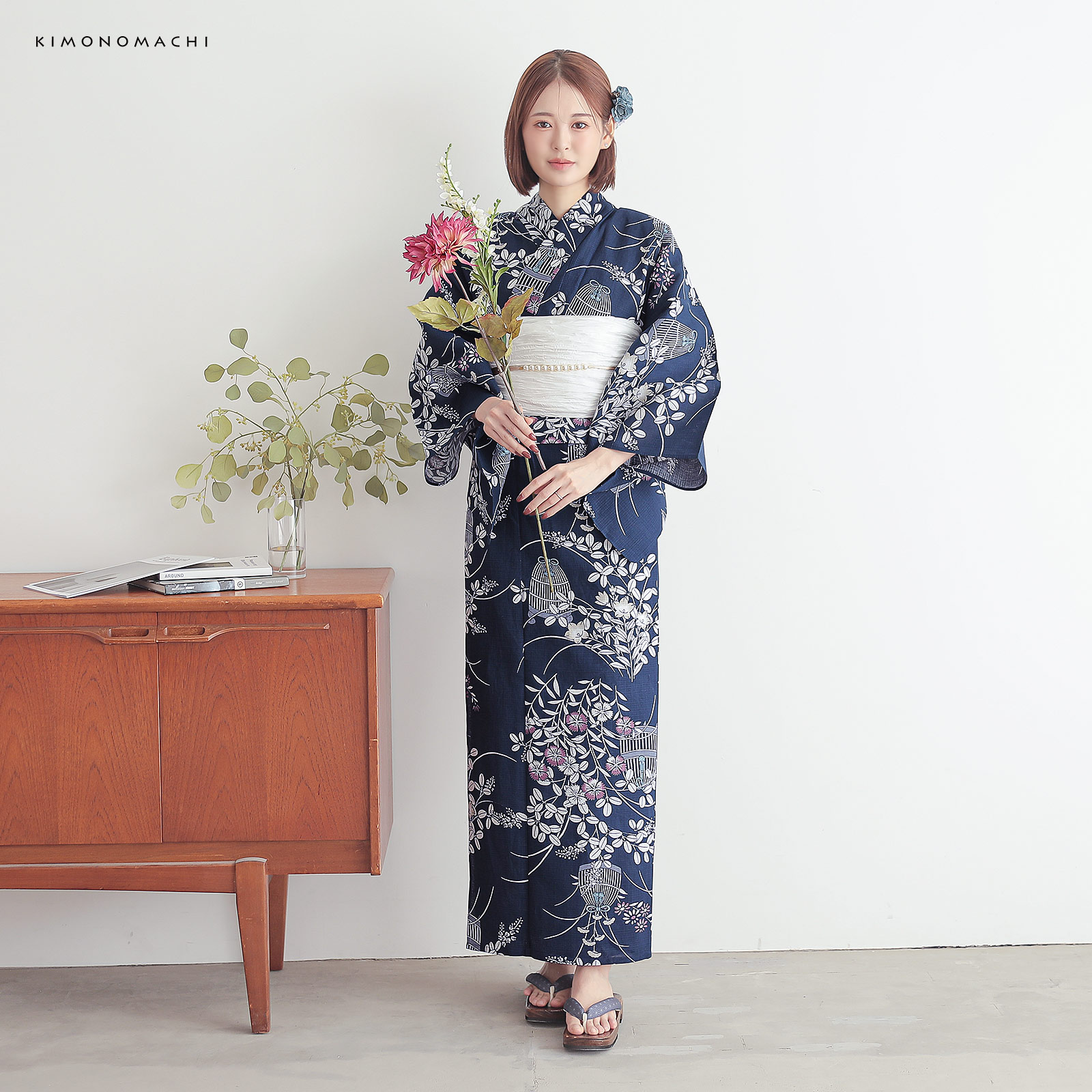 綿女性浴衣：秋草に虫かご　ネイビー