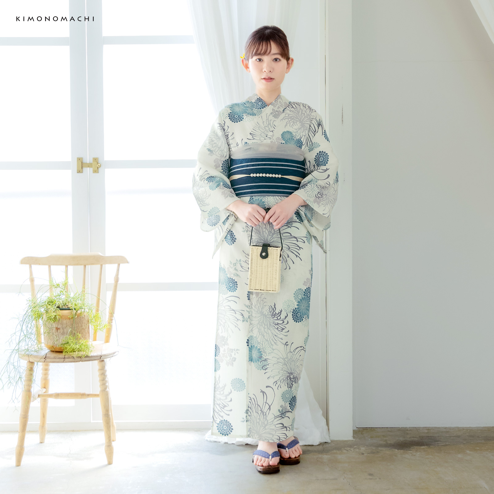 綿女性浴衣：糸菊に菊花紋　ブルー
