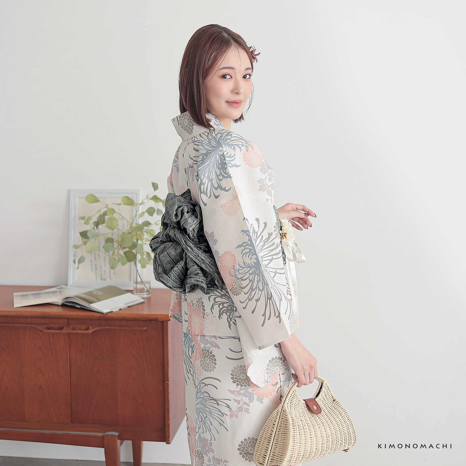 綿女性浴衣二部式：糸菊に菊花紋　コーラル