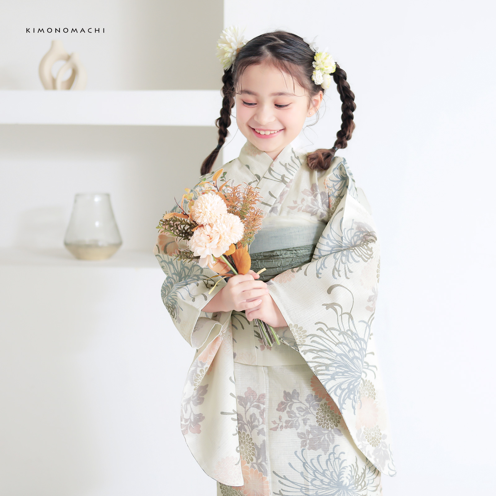 綿女の子浴衣：糸菊に菊花紋　コーラル