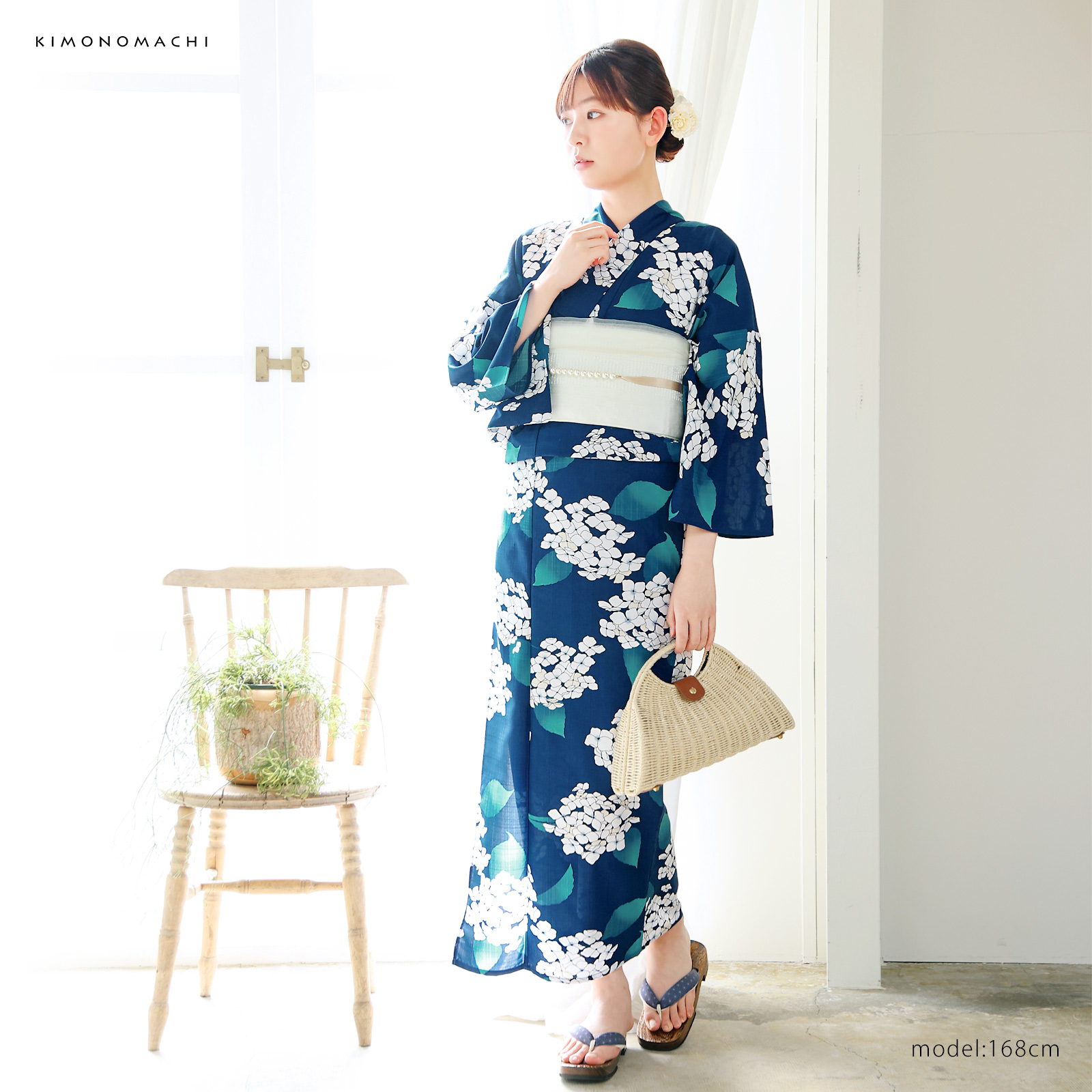 ポリエステル女性浴衣：アジサイ　セルリアンブルー