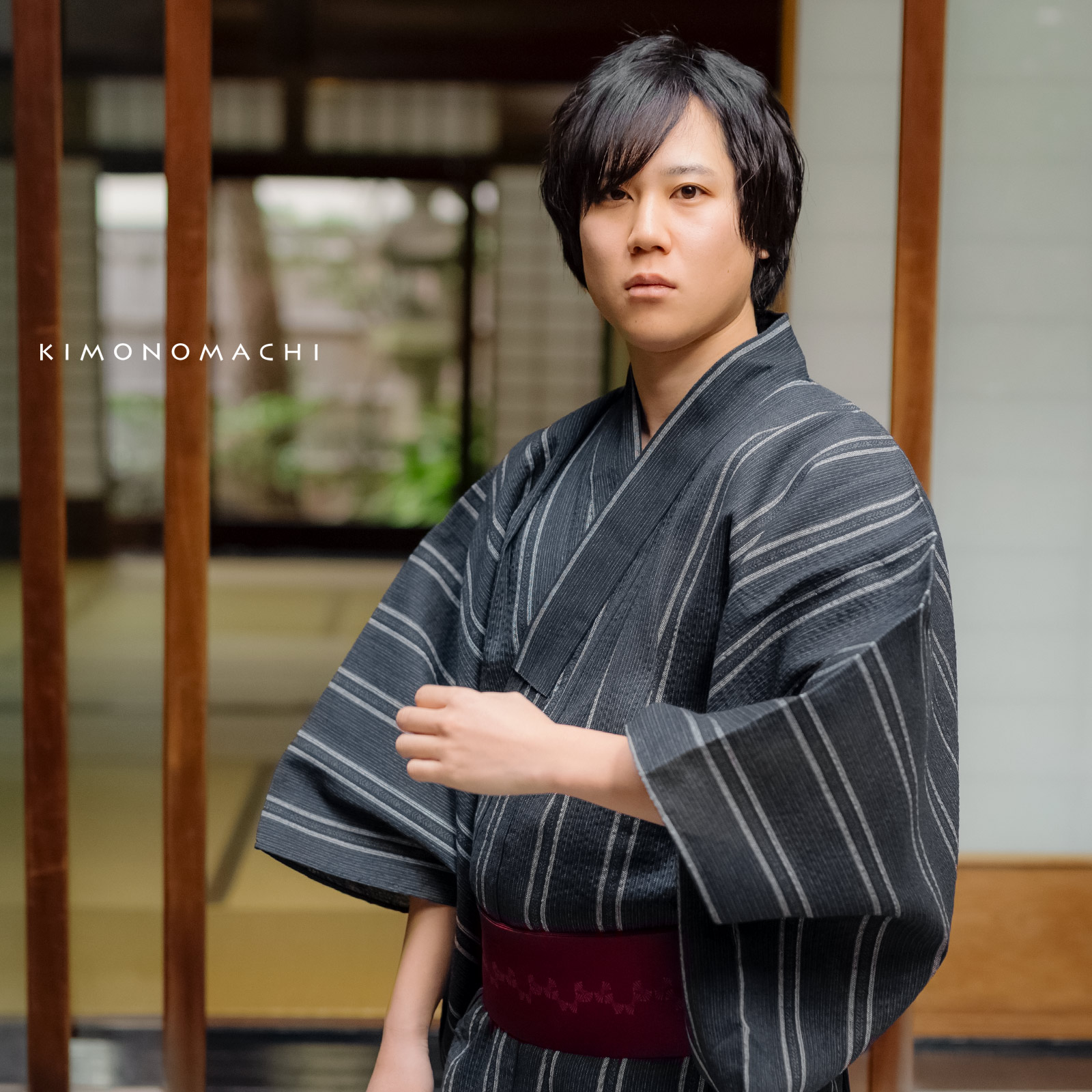 リサイクル糸使用男性浴衣：黒地灰白　金通縞